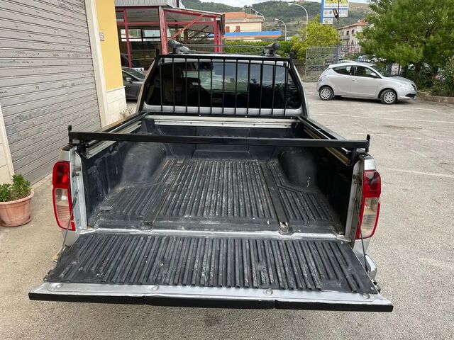 Ніссан Навара 2007 у Європі на Automoto.ua Сірий Ніссан Навара, об'ємом двигуна 2.49 л та пробігом 215 тис. км за 14938 $, фото 6 на Automoto.ua