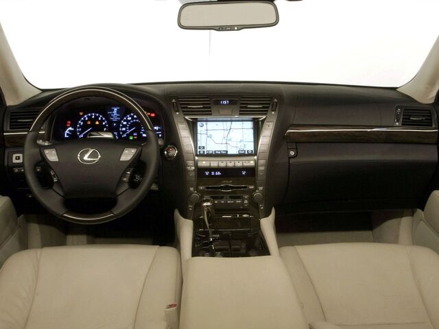 Лексус ЛС, Седан 2012 - н.в. IV  460 AWD (370 Hp)