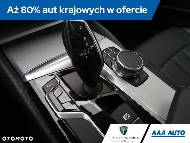 БМВ 5 Серія, об'ємом двигуна 2 л та пробігом 191 тис. км за 20086 $, фото 20 на Automoto.ua