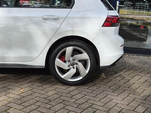 Фольксваген Golf GTE 2021 у Європі на Automoto.ua Білий Фольксваген Golf GTE, об'ємом двигуна 1.4 л та пробігом 71 тис. км за 30146 $, фото 7 на Automoto.ua