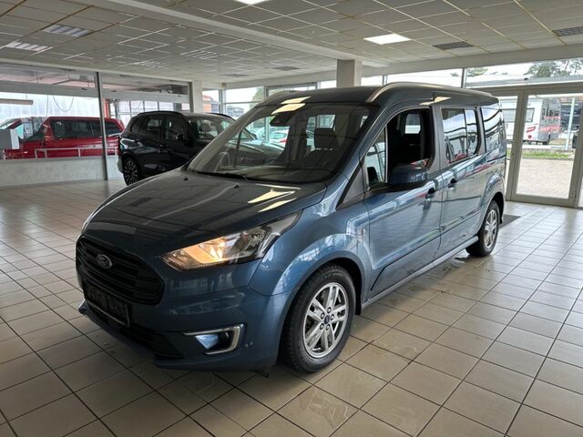 Синий Форд Grand Tourneo, объемом двигателя 1.5 л и пробегом 50 тыс. км за 26177 $, фото 1 на Automoto.ua