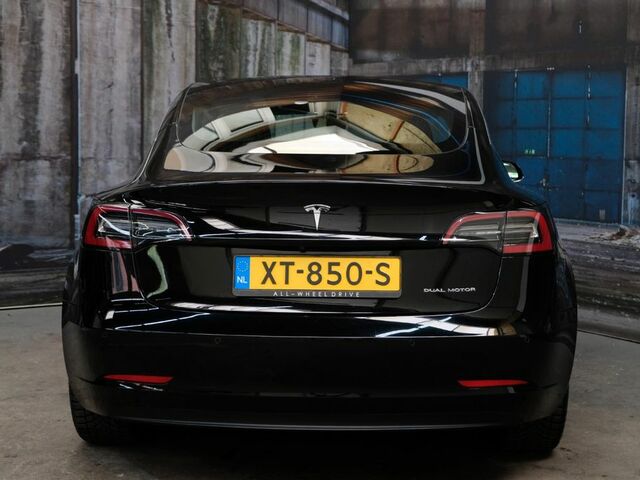 Чорний Тесла Модель 3, об'ємом двигуна 0 л та пробігом 157 тис. км за 22575 $, фото 6 на Automoto.ua