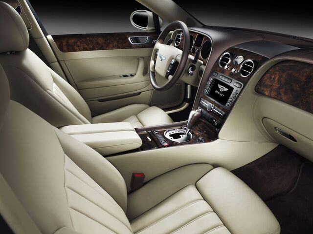 Бентлі Continental, Седан 2008 - н.в. Flying Spur Speed 6.0i W12