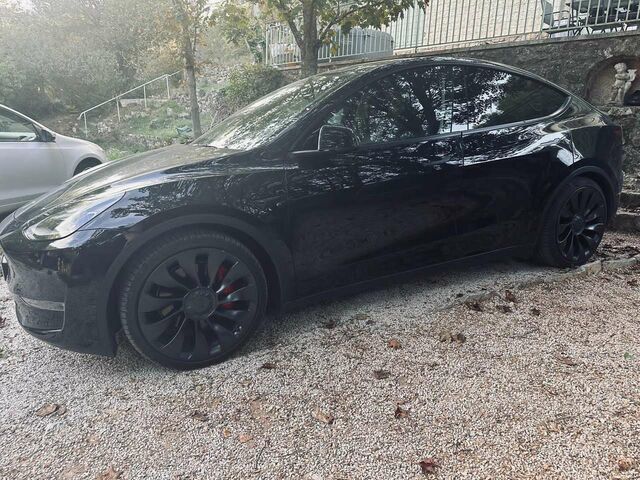 Чорний Тесла Model Y, об'ємом двигуна 0 л та пробігом 13 тис. км за 59395 $, фото 1 на Automoto.ua
