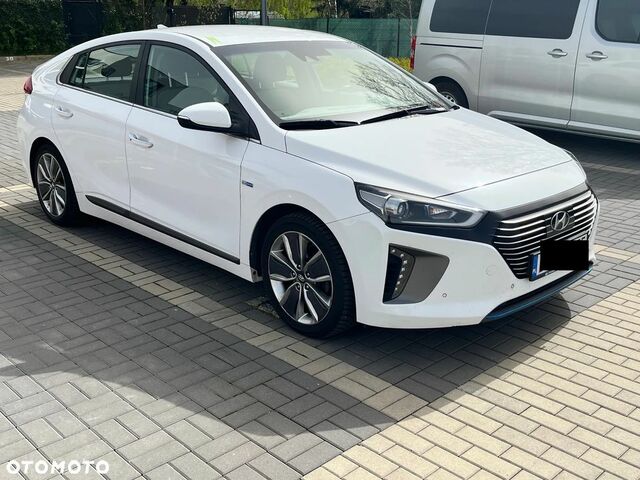 Хендай Ioniq, объемом двигателя 1.58 л и пробегом 99 тыс. км за 15335 $, фото 1 на Automoto.ua