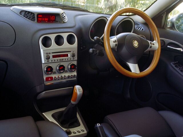 Альфа Ромео 156, Универсал 2000 - 2003 Alfa  Sport Wagon 1.9 JTD (105 hp)