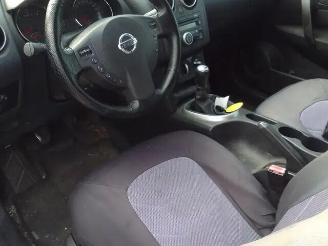 Ніссан Кашкай 2010 у Європі на Automoto.ua Білий Ніссан Кашкай, об'ємом двигуна 1.46 л та пробігом 304 тис. км за 3977 $, фото 4 на Automoto.ua