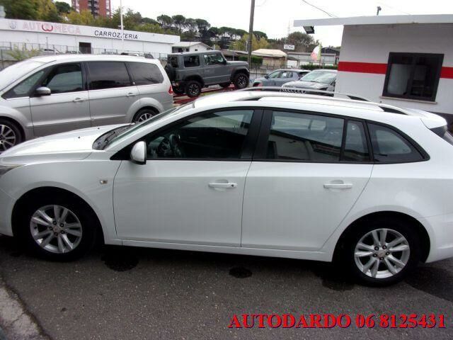 Шевроле Круз 2013 в Европе на Automoto.ua Белый Шевроле Круз, объемом двигателя 1.6 л и пробегом 181 тыс. км за 5000 $, фото 7 на Automoto.ua