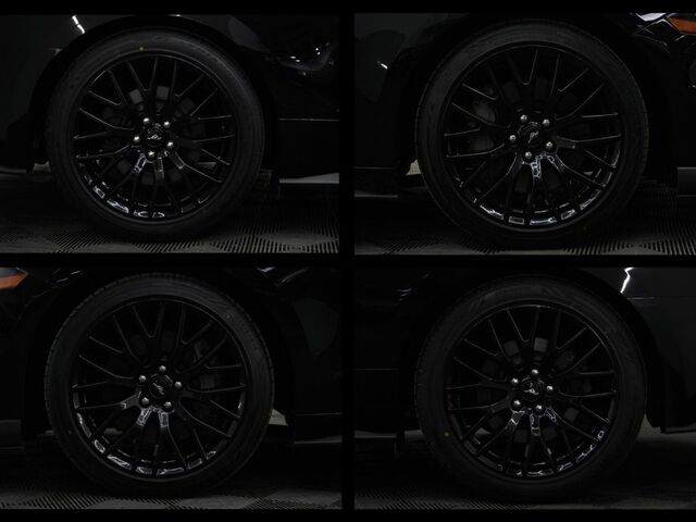 Черный Форд Мустанг, объемом двигателя 5.04 л и пробегом 14 тыс. км за 48602 $, фото 29 на Automoto.ua