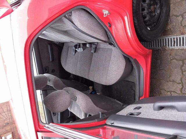 Красный Дайхатсу Шарада, объемом двигателя 1.3 л и пробегом 129 тыс. км за 1613 $, фото 5 на Automoto.ua