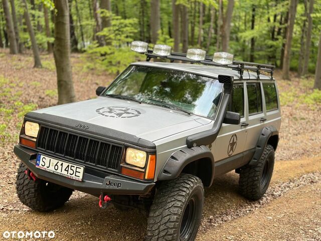 Джип Cherokee, об'ємом двигуна 3.96 л та пробігом 151 тис. км за 11771 $, фото 9 на Automoto.ua