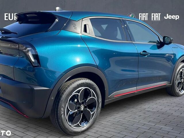 Альфа Ромео Джуниор 2024 в Европе на Automoto.ua Синий Альфа Ромео Джуниор, объемом двигателя 0 л и пробегом 1 тыс. км за 149900 $, фото 4 на Automoto.ua