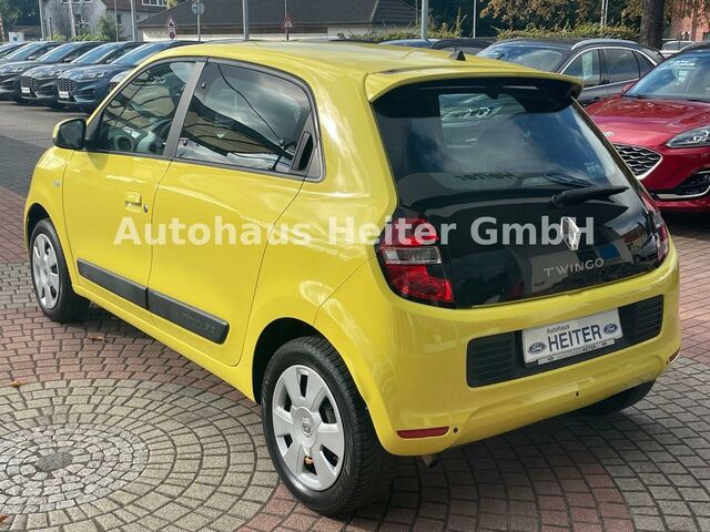 Рено Твинго 2016 в Европе на Automoto.ua Рено Твинго, объемом двигателя 1 л и пробегом 68 тыс. км за 7290 $, фото 3 на Automoto.ua