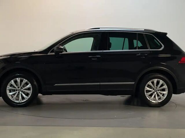 Фольксваген Тигуан 2020 в Европе на Automoto.ua Черный Фольксваген Тигуан, объемом двигателя 1.5 л и пробегом 157 тыс. км за 26151 $, фото 13 на Automoto.ua