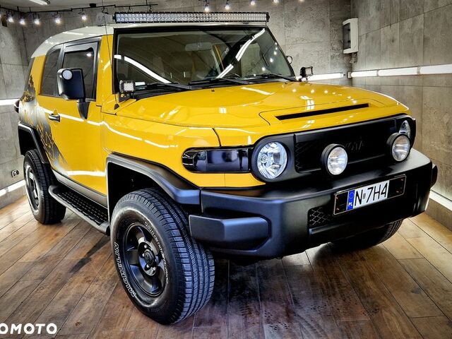 Тойота FJ, объемом двигателя 3.96 л и пробегом 150 тыс. км за 20065 $, фото 23 на Automoto.ua