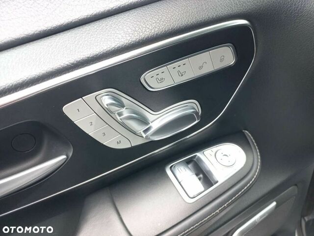 Мерседес В-Класс 2015 в Европе на Automoto.ua Белый Мерседес В-Класс, объемом двигателя 2.14 л и пробегом 299 тыс. км за 30676 $, фото 9 на Automoto.ua