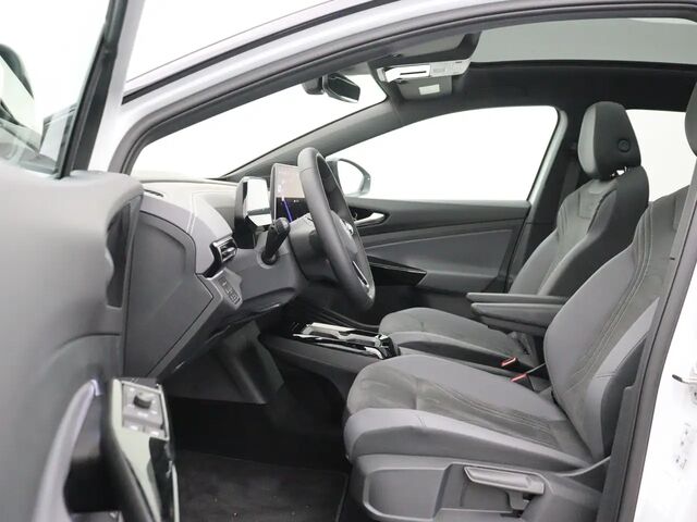 Фольксваген ID.4 2025 в Европе на Automoto.ua Черный Фольксваген ID.4, объемом двигателя 0 л и пробегом 50 тыс. км за 56765 $, фото 6 на Automoto.ua