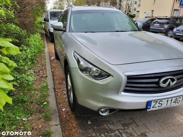 Інфініті QX70, об'ємом двигуна 3.7 л та пробігом 97 тис. км за 13801 $, фото 6 на Automoto.ua