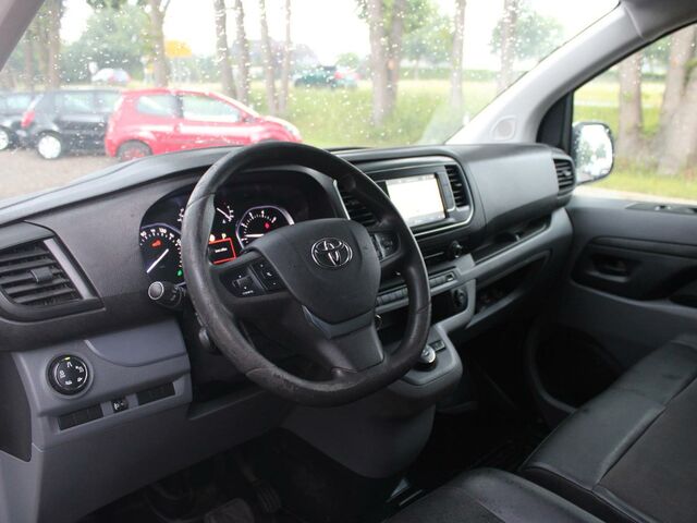 Тойота Proace Verso 2018 у Європі на Automoto.ua Білий Тойота Proace Verso, об'ємом двигуна 2 л та пробігом 114 тис. км за 9995 $, фото 10 на Automoto.ua