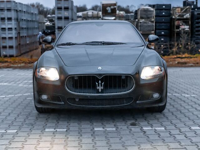 Чорний Мазераті Quattroporte, об'ємом двигуна 4.69 л та пробігом 29 тис. км за 68432 $, фото 9 на Automoto.ua