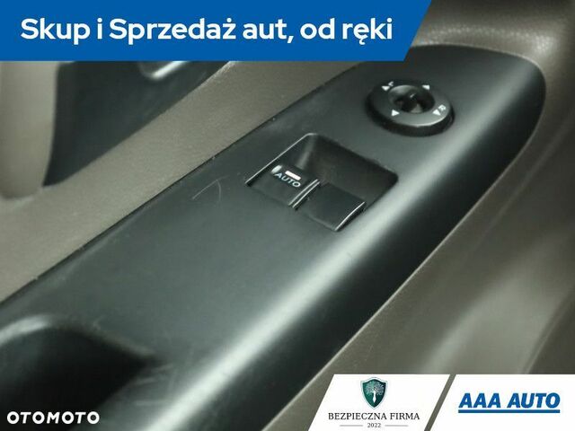 Кіа Венга, об'ємом двигуна 1.4 л та пробігом 165 тис. км за 4752 $, фото 13 на Automoto.ua