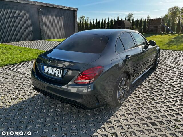 Мерседес Ц-Клас 2015 у Європі на Automoto.ua Мерседес Ц-Клас, об'ємом двигуна 2.14 л та пробігом 189 тис. км за 79500 $, фото 3 на Automoto.ua