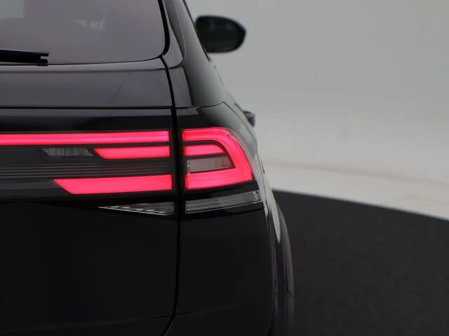 Фольксваген Taigo 2022 у Європі на Automoto.ua Чорний Фольксваген Taigo, об'ємом двигуна 1 л та пробігом 88 тис. км за 28986 $, фото 13 на Automoto.ua