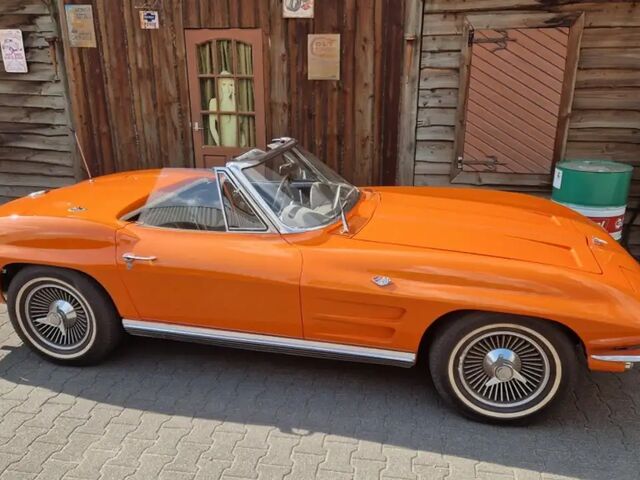 Шевроле Корвет 1962 в Европе на Automoto.ua Оранжевый Шевроле Корвет, объемом двигателя 0 л и пробегом 53 тыс. км за 61876 $, фото 1 на Automoto.ua