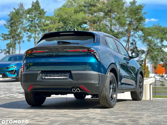 Альфа Ромео Джуниор 2025 в Европе на Automoto.ua Синий Альфа Ромео Джуниор, объемом двигателя 1 л и пробегом 2 тыс. км за 31453 $, фото 4 на Automoto.ua