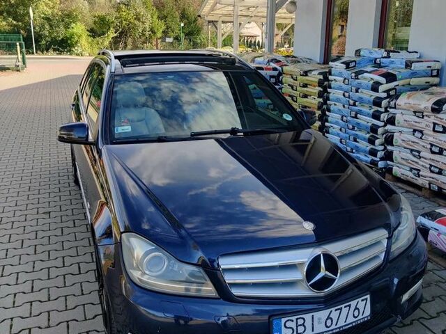 Мерседес Ц-Клас 2012 у Європі на Automoto.ua Мерседес Ц-Клас, об'ємом двигуна 2.99 л та пробігом 363 тис. км за 8112 $, фото 4 на Automoto.ua