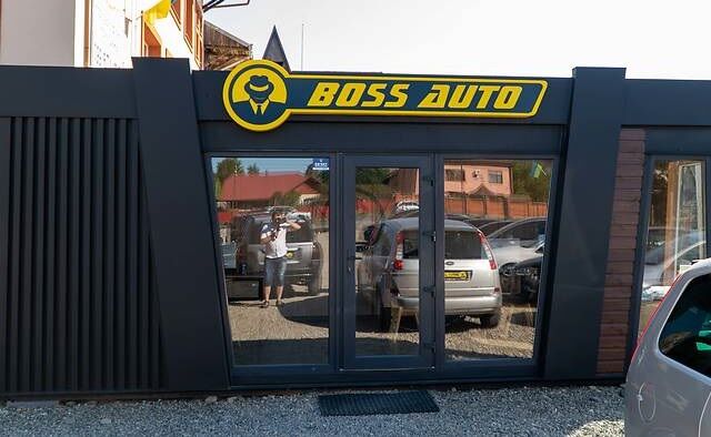 Купити нове авто Volkswagen,Audi,Mercedes-Benz,Renault,Ford,BMW,Opel,Nissan,Kia,Mazda,Peugeot,Hyundai,Skoda,Toyota,Jeep,Volvo,Citroen,Mitsubishi,Tesla,Land Rover,Chevrolet,Honda,Lexus,SEAT,Dacia,Daewoo,Porsche,Dodge,Fiat,Subaru,Buick,Cadillac,Chery,Geely,GMC,Infiniti,JAC,Jaguar,Lifan,Lincoln,SsangYong,Suzuki,Ram,Fisher у Коломые в автосалоні "Boss Auto Коломия" | Фото 1 на Automoto.ua