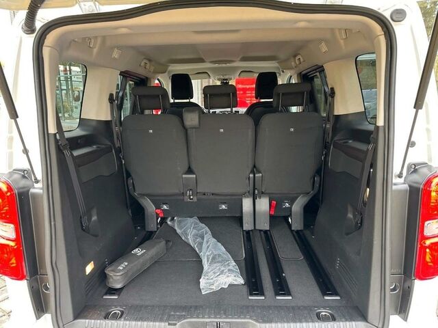 Тойота Proace Verso 2019 в Европе на Automoto.ua Тойота Proace Verso, объемом двигателя 2 л и пробегом 94 тыс. км за 26490 $, фото 7 на Automoto.ua