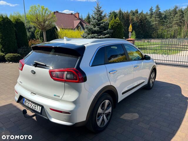 Киа Niro, объемом двигателя 1.58 л и пробегом 149 тыс. км за 13585 $, фото 3 на Automoto.ua