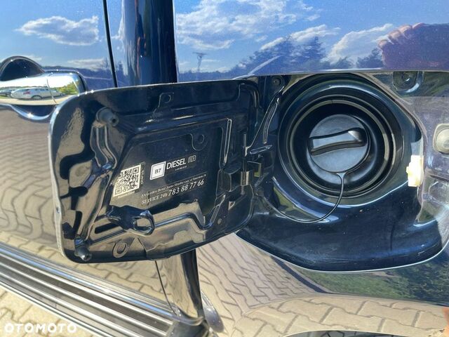 Мерседес X-Class 2019 в Европе на Automoto.ua Мерседес X-Class, объемом двигателя 2.99 л и пробегом 80 тыс. км за 41139 $, фото 16 на Automoto.ua