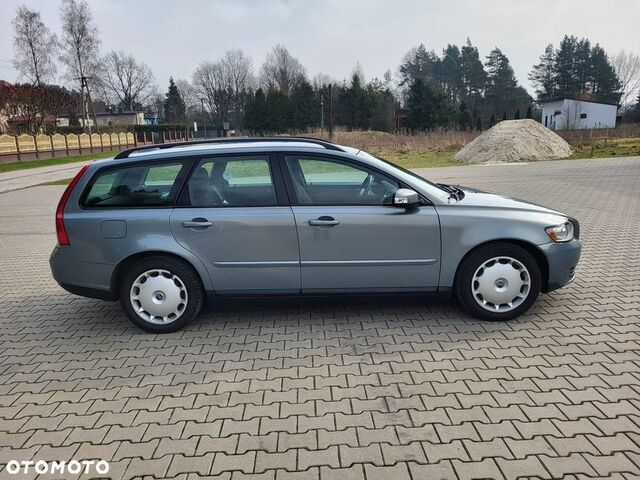 Вольво V50, об'ємом двигуна 2 л та пробігом 314 тис. км за 3002 $, фото 2 на Automoto.ua