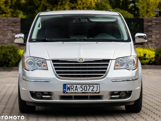 Крайслер Grand Voyager, об'ємом двигуна 2.77 л та пробігом 258 тис. км за 7538 $, фото 3 на Automoto.ua