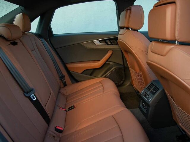 Audi A4 2023 сидіння Сидіння в салоні Audi A4 2023