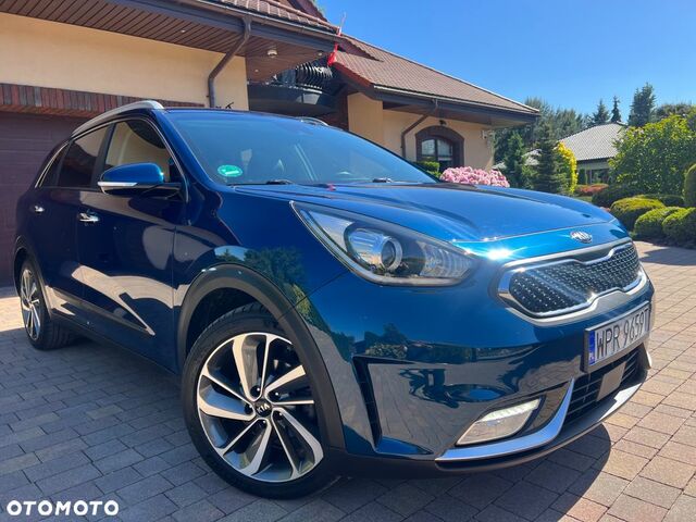 Киа Niro, объемом двигателя 1.58 л и пробегом 28 тыс. км за 15745 $, фото 7 на Automoto.ua