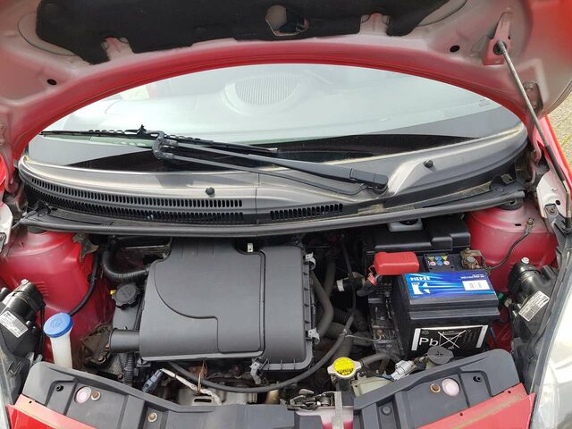 Красный Тойота Айго, объемом двигателя 0 л и пробегом 185 тыс. км за 2324 $, фото 4 на Automoto.ua