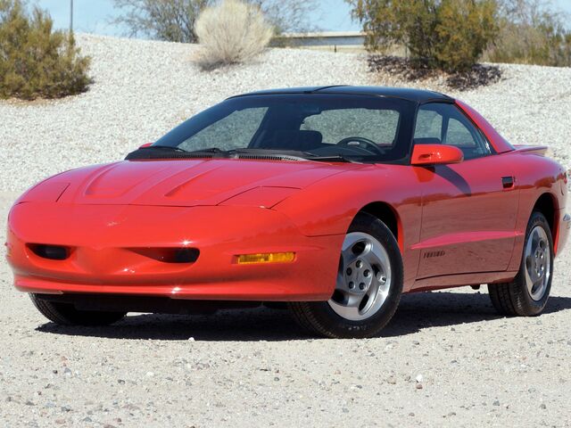 Понтіак Firebird, Купе 1992 - 2001 5.7 i V8 Trans Am