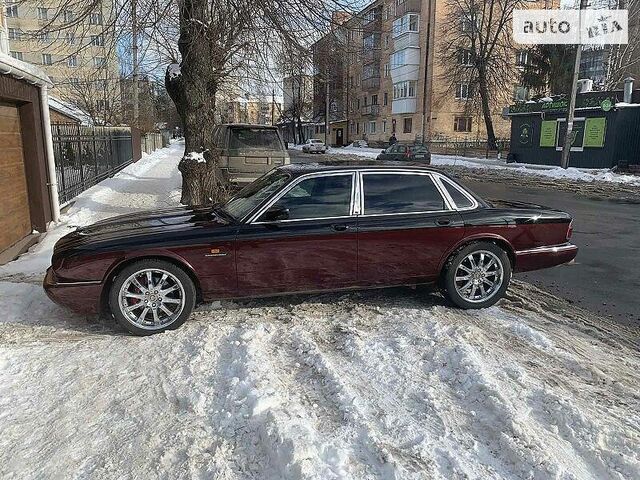 Ягуар Ікс Джей, Седан 1994 - 1997 (X300/NAW/NAB) 6 4.0 i 24V Sport