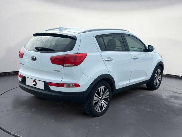 Білий Кіа Sportage, об'ємом двигуна 1.69 л та пробігом 142 тис. км за 12851 $, фото 4 на Automoto.ua