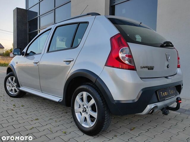 Дачия Sandero StepWay, объемом двигателя 1.6 л и пробегом 161 тыс. км за 3996 $, фото 23 на Automoto.ua