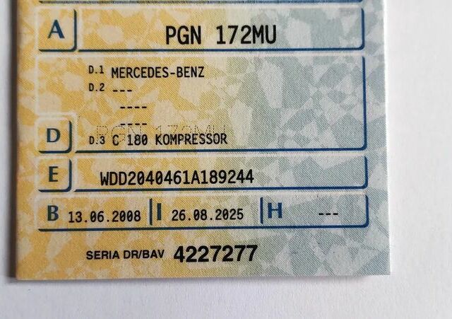 Мерседес Ц-Клас 2008 у Європі на Automoto.ua Чорний Мерседес Ц-Клас, об'ємом двигуна 1 л та пробігом 189 тис. км за 8463 $, фото 9 на Automoto.ua
