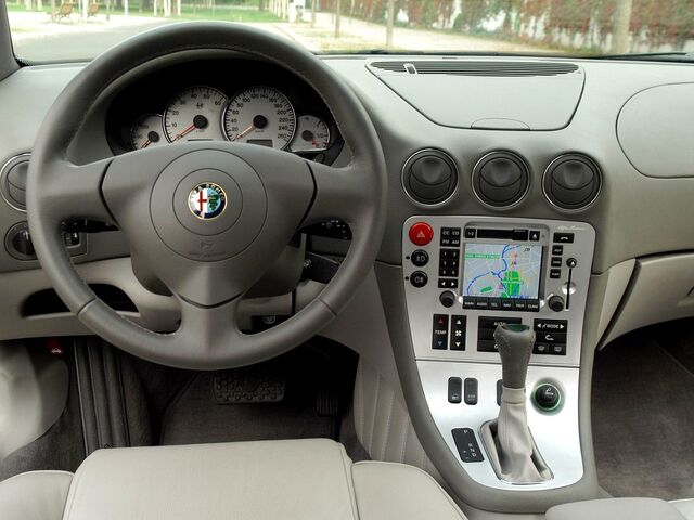 Альфа Ромео 166, Седан 1998 - 2006 Alfa  2.5 i V6 24V MT (188 Hp)