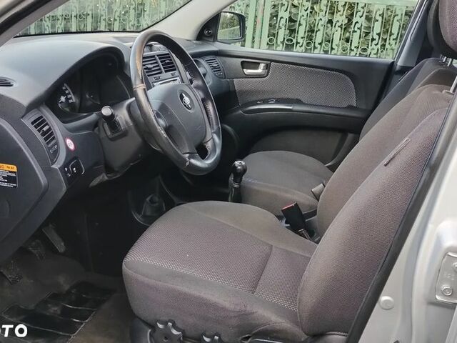 Кіа Sportage, об'ємом двигуна 1.98 л та пробігом 116 тис. км за 4514 $, фото 12 на Automoto.ua