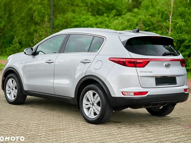 Киа Sportage, объемом двигателя 1.69 л и пробегом 178 тыс. км за 12937 $, фото 4 на Automoto.ua