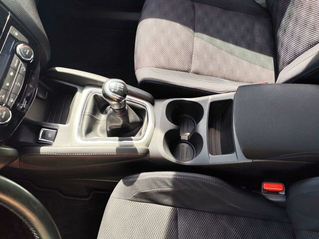 Ніссан Кашкай 2014 у Європі на Automoto.ua Білий Ніссан Кашкай, об'ємом двигуна 1.46 л та пробігом 162 тис. км за 10490 $, фото 10 на Automoto.ua