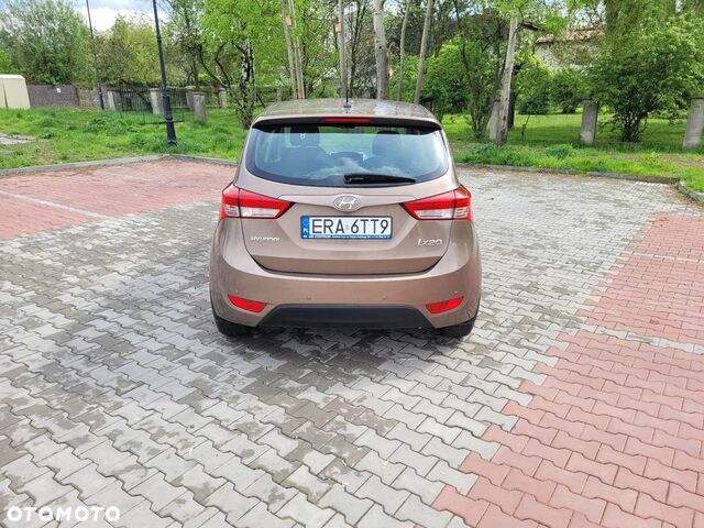 Хендай ix20, об'ємом двигуна 1.4 л та пробігом 113 тис. км за 7127 $, фото 5 на Automoto.ua