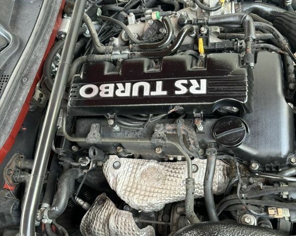 Хендай Генезис, объемом двигателя 2 л и пробегом 212 тыс. км за 3240 $, фото 3 на Automoto.ua